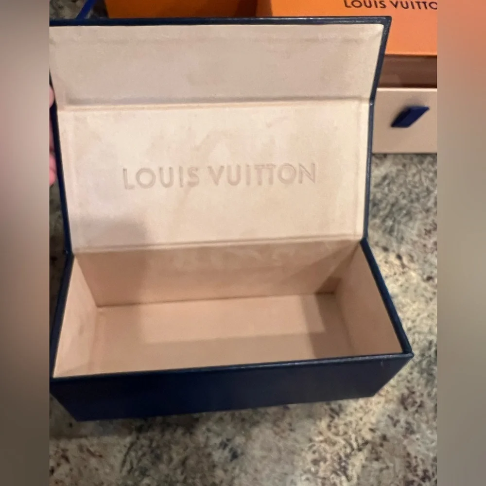 Louis Vuitton Sunglasses Case Bundle Authentic! - Picture 3 of 5